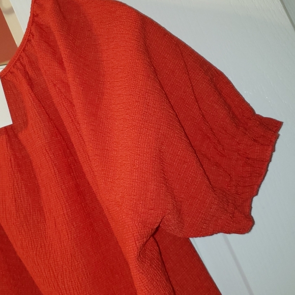 Cute Red Texture and Thread Madewell Top - Picture 5 of 10